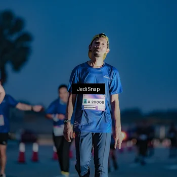 Runner Photo 7516902