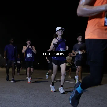 Runner Photo 7516923
