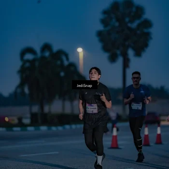 Runner Photo 7516933