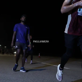 Runner Photo 7516953