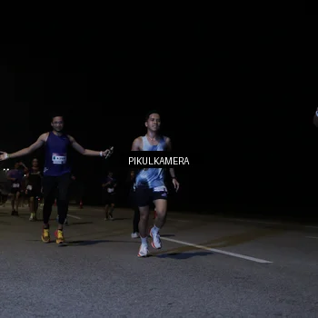 Runner Photo 7516993