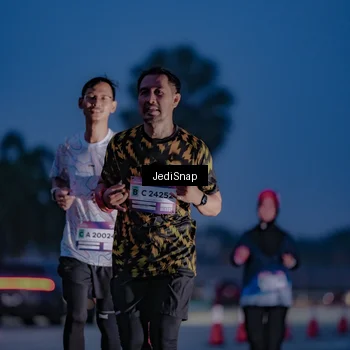 Runner Photo 7516997