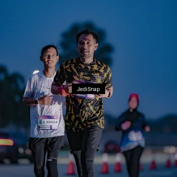 Runner Photo 7516999