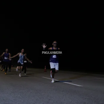 Runner Photo 7517006