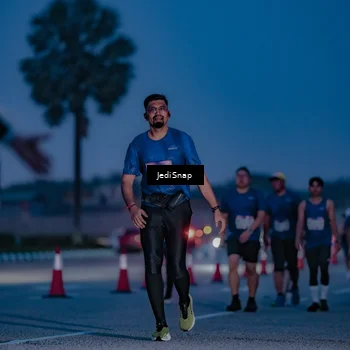 Runner Photo 7517008