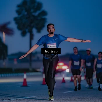 Runner Photo 7517009