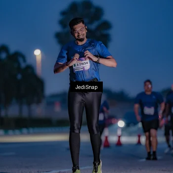 Runner Photo 7517015