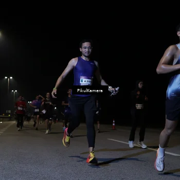 Runner Photo 7517025