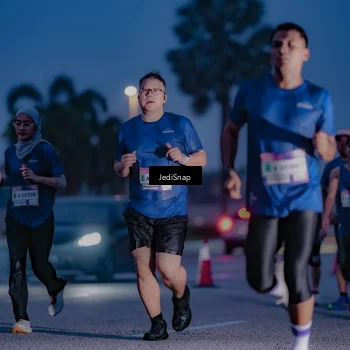 Runner Photo 7517033