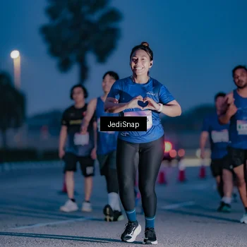 Runner Photo 7517038
