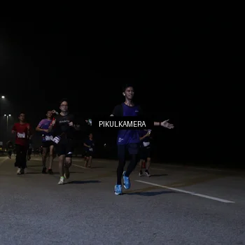 Runner Photo 7517047