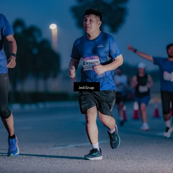 Runner Photo 7517055
