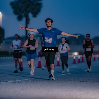 Runner Photo 7517058