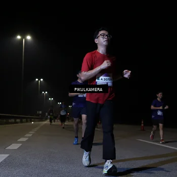 Runner Photo 7517067