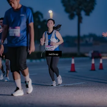 Runner Photo 7517082