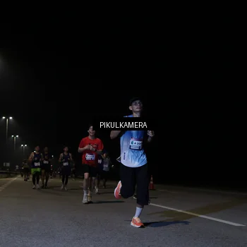 Runner Photo 7517095
