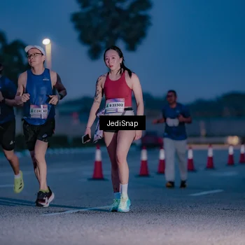 Runner Photo 7517103