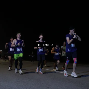 Runner Photo 7517106