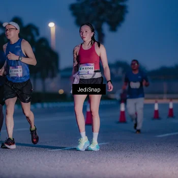 Runner Photo 7517123