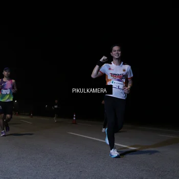 Runner Photo 7517124