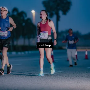 Runner Photo 7517131