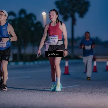 Runner Photo 7517132