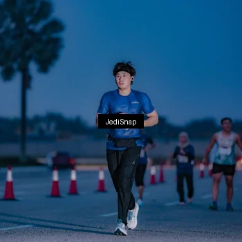 Runner Photo 7517140