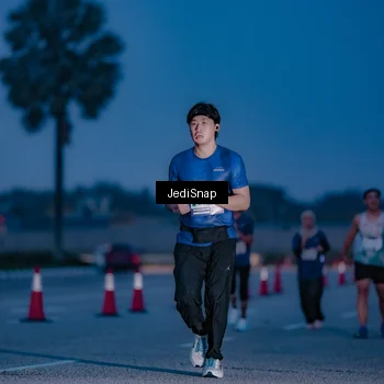 Runner Photo 7517143