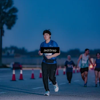 Runner Photo 7517146