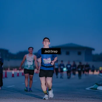 Runner Photo 7517156
