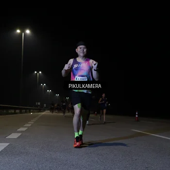Runner Photo 7517157