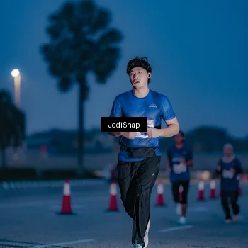 Runner Photo 7517159