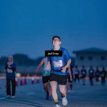 Runner Photo 7517165