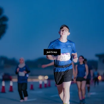 Runner Photo 7517178