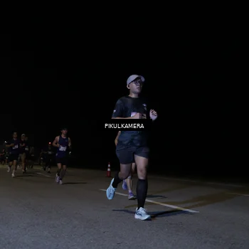 Runner Photo 7517181