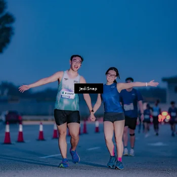 Runner Photo 7517185
