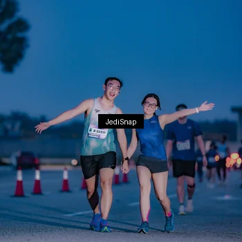 Runner Photo 7517189