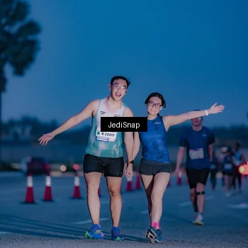 Runner Photo 7517191