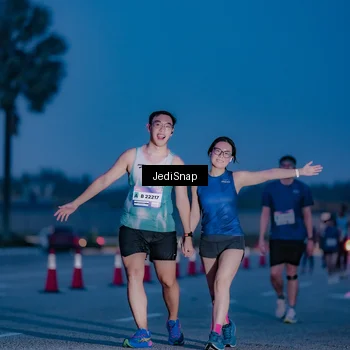 Runner Photo 7517197