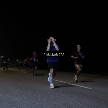 Runner Photo 7517202