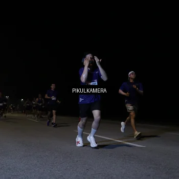 Runner Photo 7517203