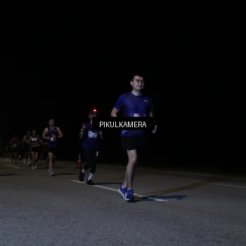 Runner Photo 7517221