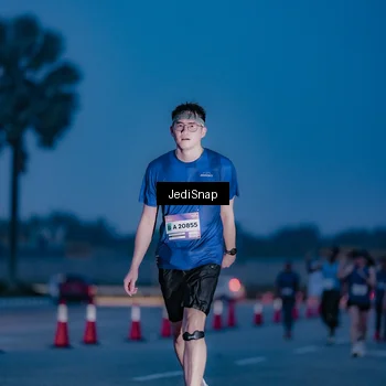 Runner Photo 7517228
