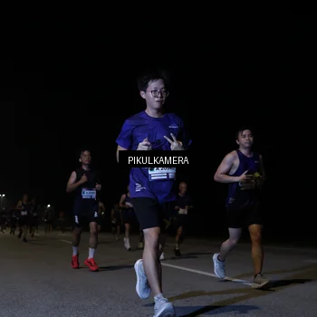 Runner Photo 7517245