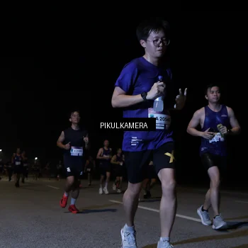 Runner Photo 7517246