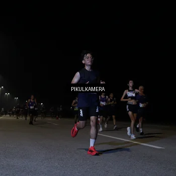 Runner Photo 7517248