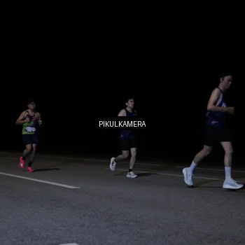 Runner Photo 7517267