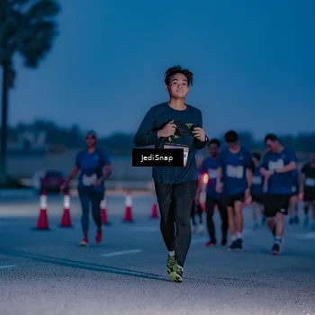 Runner Photo 7517272
