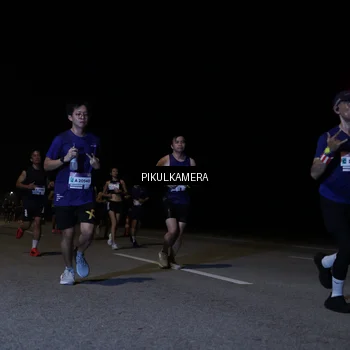 Runner Photo 7517305