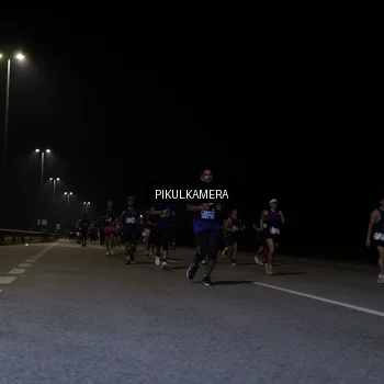 Runner Photo 7517322